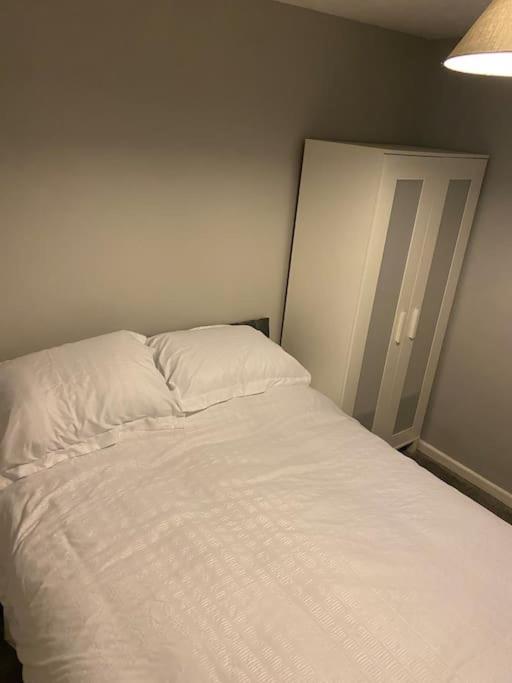 Cosy 1 Bed Home @Stevenage Exteriör bild